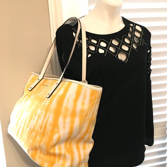 Michael Kors Yellow Buttercup Jet Set Tote Bag - Picture 3 of 6